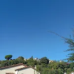 Bas De , Coin Detente Exterieur Et Parking Appartement