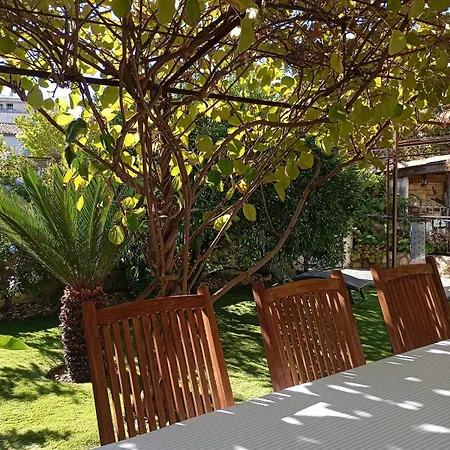 Bas De , Coin Detente Exterieur Et Parking * Cagnes-sur-Mer