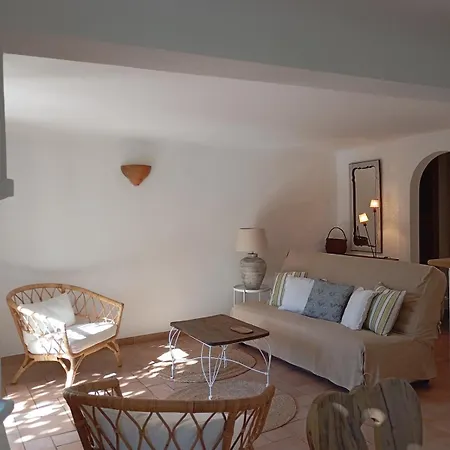 Bas De , Coin Detente Exterieur Et Parking Cagnes-sur-Mer