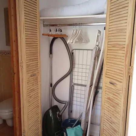 Bas De , Coin Detente Exterieur Et Parking Apartament